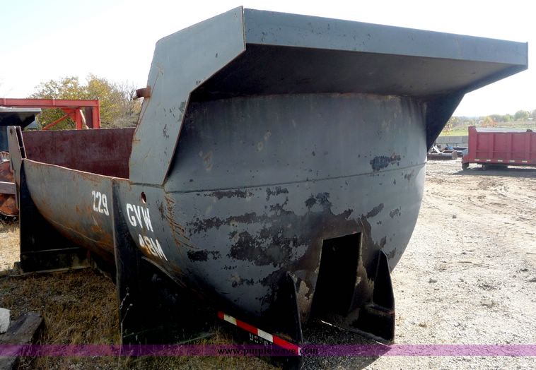 image for item 4032 15' barrel bed with end gate