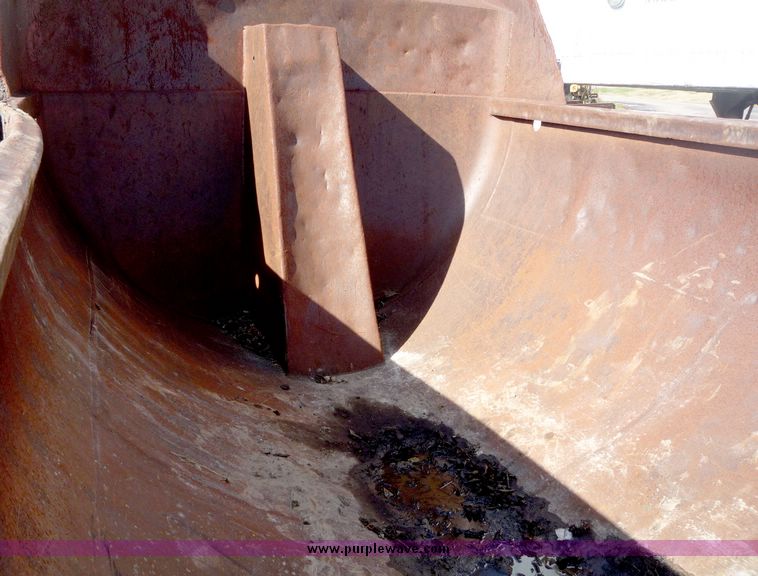 image for item 4032 15' barrel bed with end gate