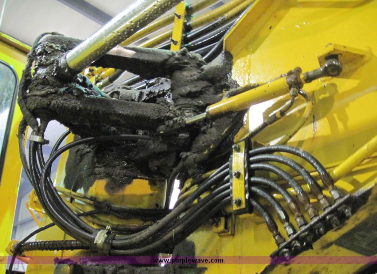 image for item 4582 1980 John Deere 762 paddle scrapper