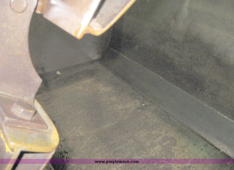 image for item 4582 1980 John Deere 762 paddle scrapper