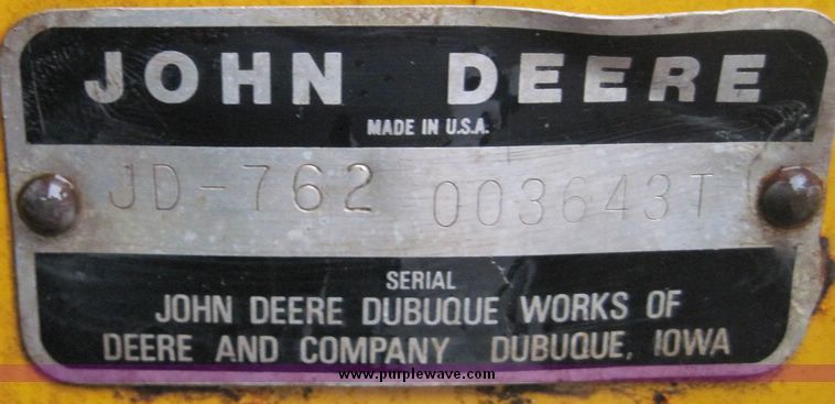 image for item 4582 1980 John Deere 762 paddle scrapper