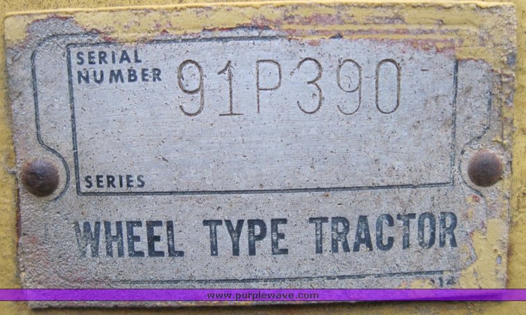 image for item 4585 Caterpillar 815 compactor