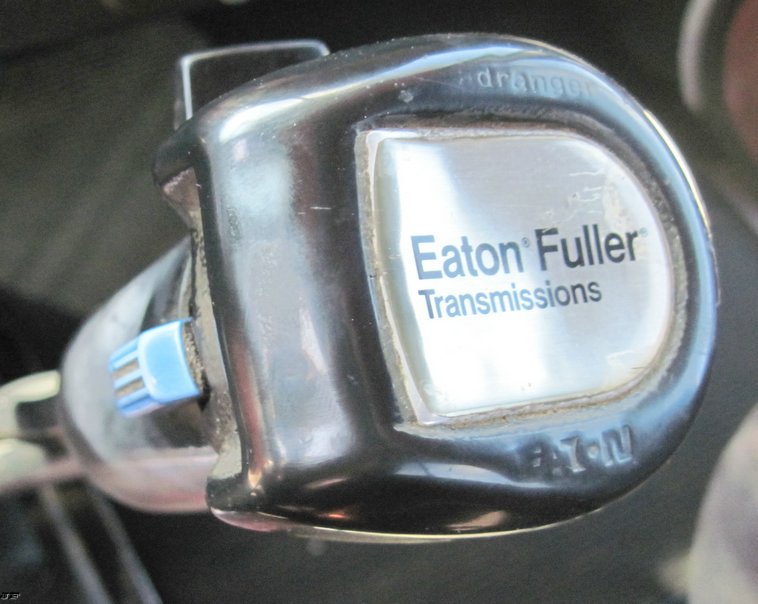 image for item 4679 1990 Peterbilt Conventional 379 semi