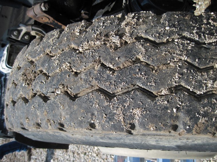 image for item 4680 1999 Peterbilt Conventional 357 semi