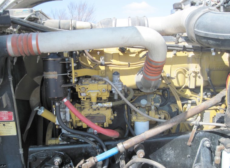 image for item 4681 1999 Peterbilt Conventional 379 semi