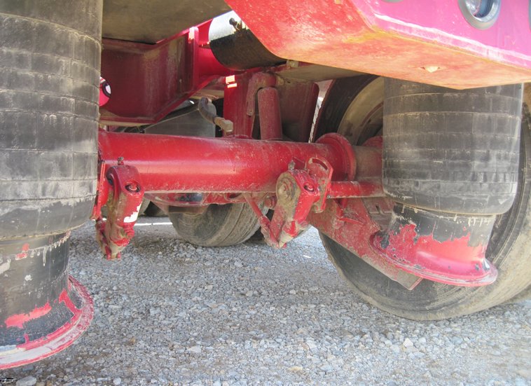 image for item 4684 2006 Fontaine TA51H 55 ton specialized low boy trailer