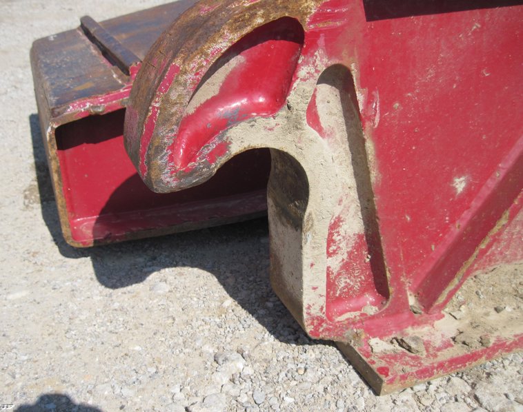 image for item 4684 2006 Fontaine TA51H 55 ton specialized low boy trailer