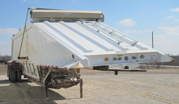 image for item 4685 2001 CPS tandem axle belly dump trailer