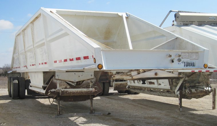 image for item 4686 2001 Trail Blazer tandem axle belly dump trailer