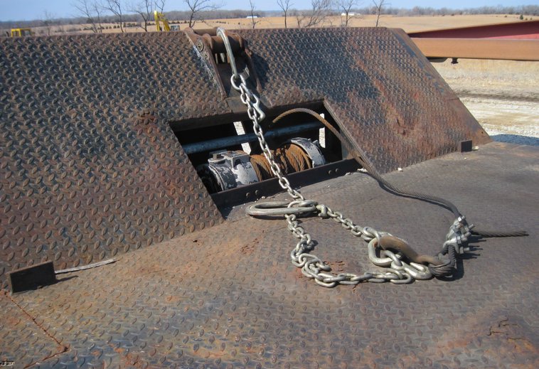 image for item 4688 1984 Landall deck over tandem axle trailer