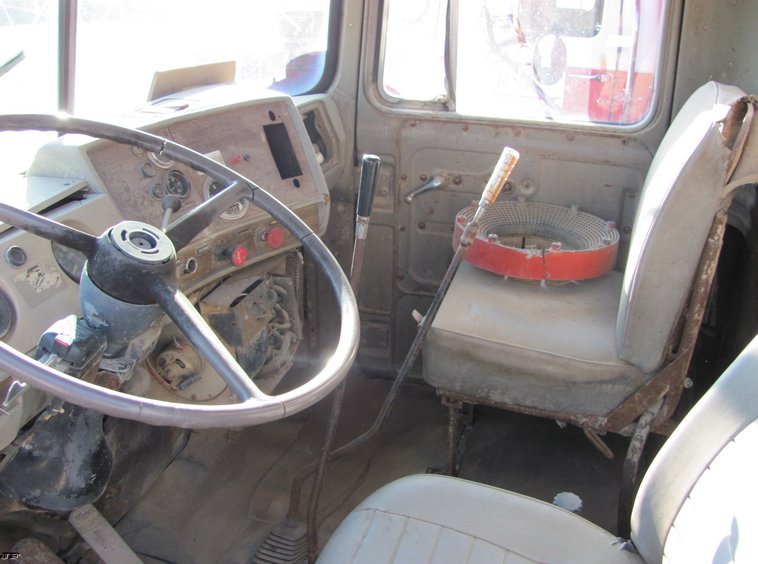 image for item 5214 1976 Mack tandem axle dump truck