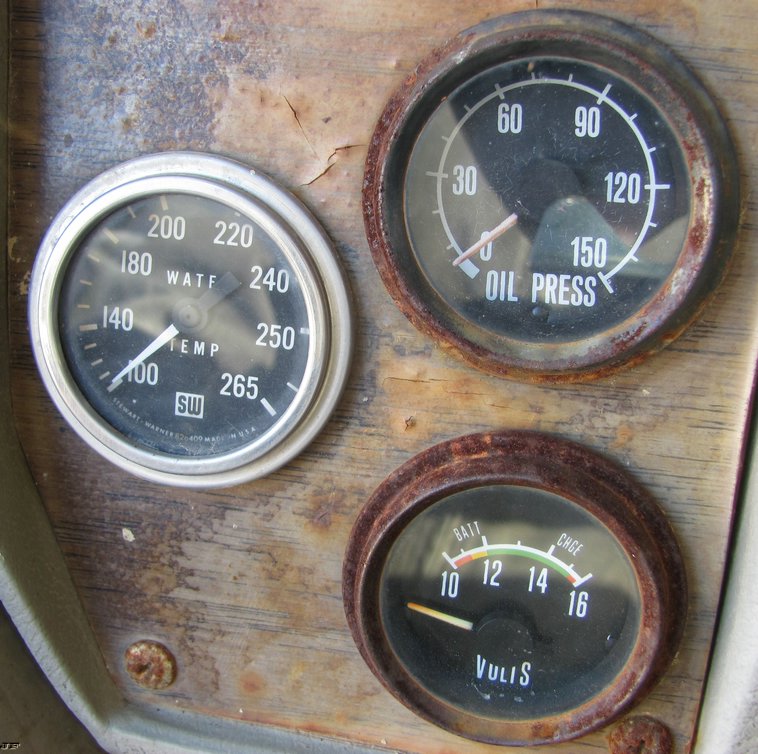 image for item 5214 1976 Mack tandem axle dump truck