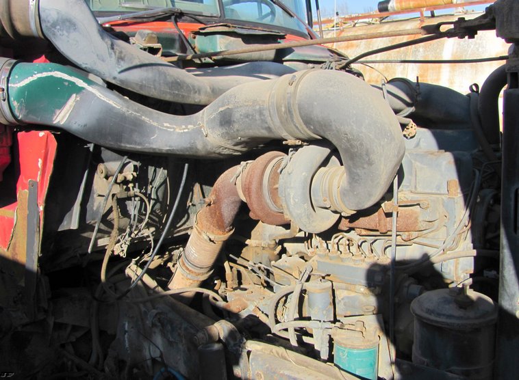 image for item 5214 1976 Mack tandem axle dump truck