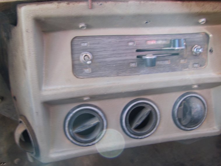 image for item 5216 1986 Mack R600 tandem axle dump truck