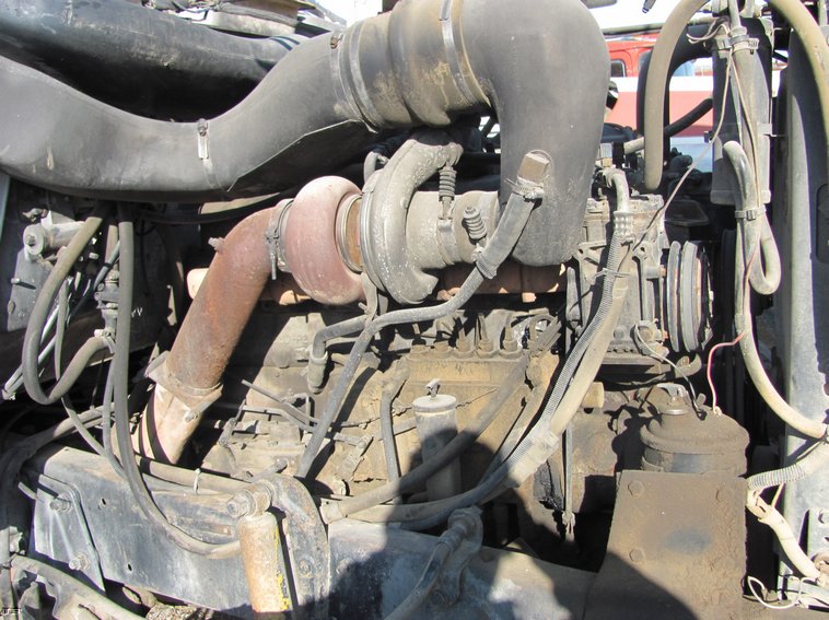 image for item 5216 1986 Mack R600 tandem axle dump truck