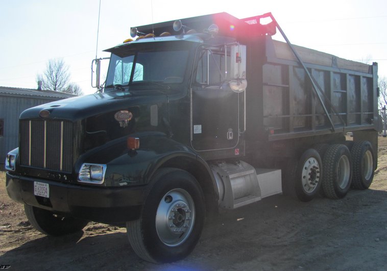 image for item 5217 2000 Peterbilt Conventional 330 dump truck