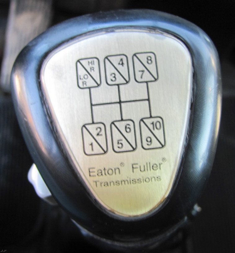 image for item 5217 2000 Peterbilt Conventional 330 dump truck