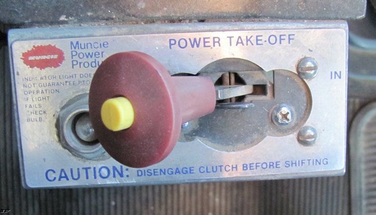 image for item 5217 2000 Peterbilt Conventional 330 dump truck