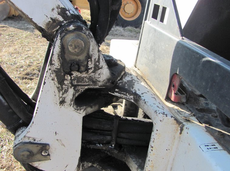 image for item 5219 1998 Bobcat 331 compact excavator