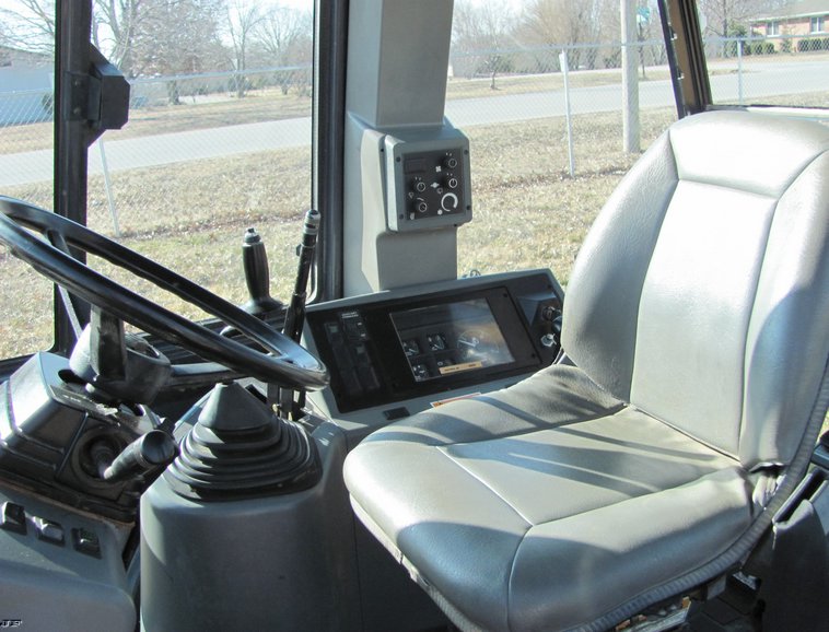 image for item 5221 1997 Case 580L loader backhoe