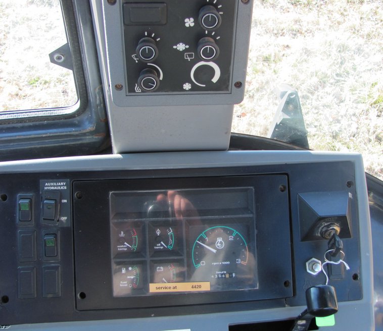 image for item 5221 1997 Case 580L loader backhoe