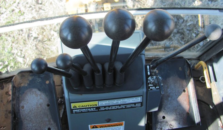 image for item 5221 1997 Case 580L loader backhoe