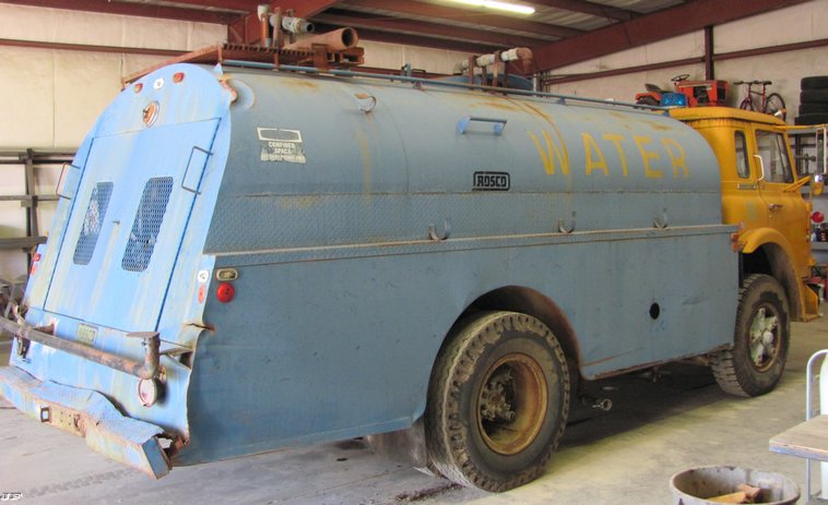 image for item 5225 1973 International C01910A water truck