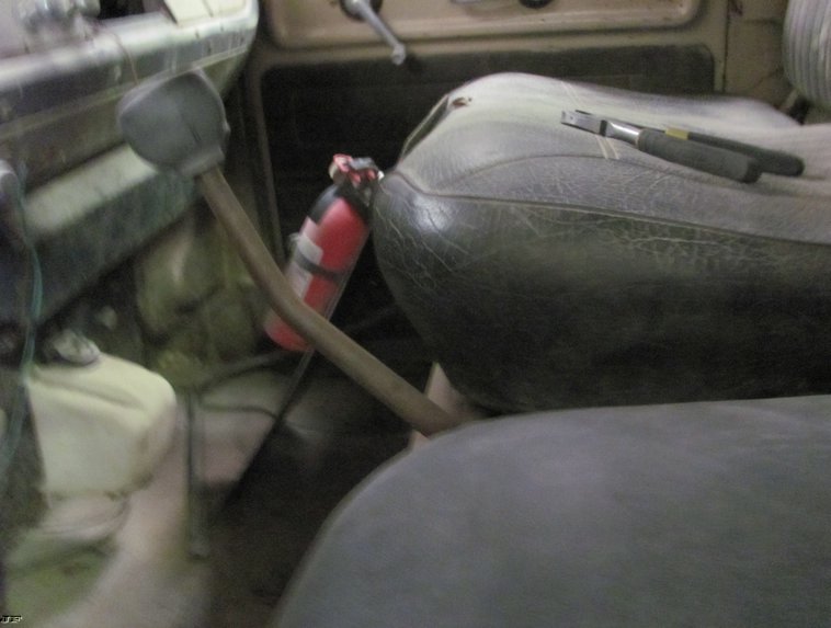 image for item 5225 1973 International C01910A water truck