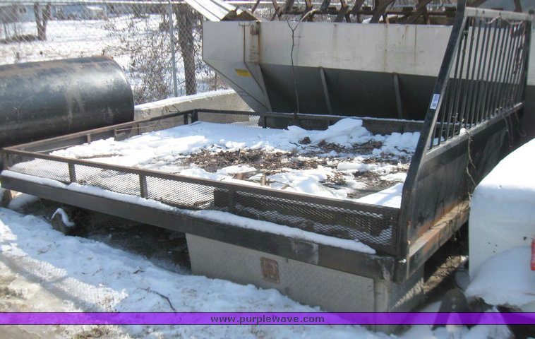 image for item 5323 Flatbed with headache rack