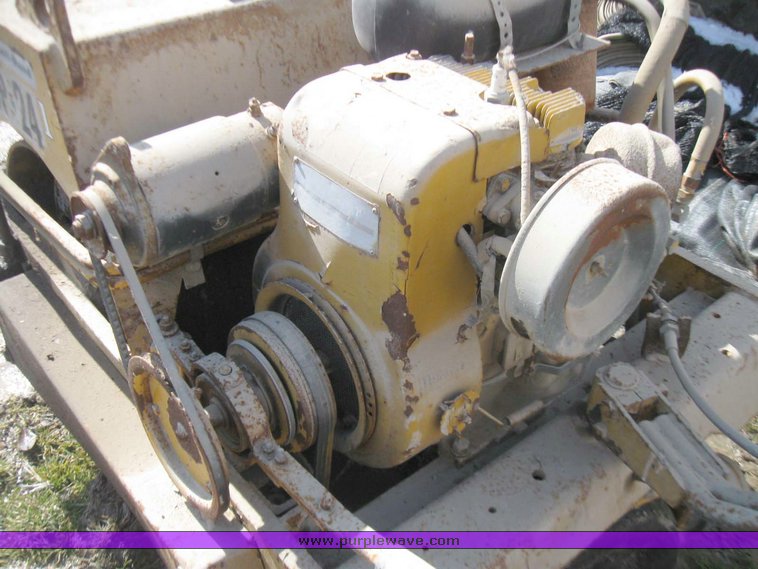 image for item 5326 Ingersoll Rand SP-24 vibratory roller