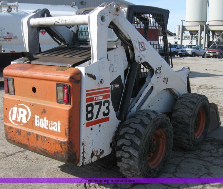 image for item 5327 Bobcat 873 skid steer