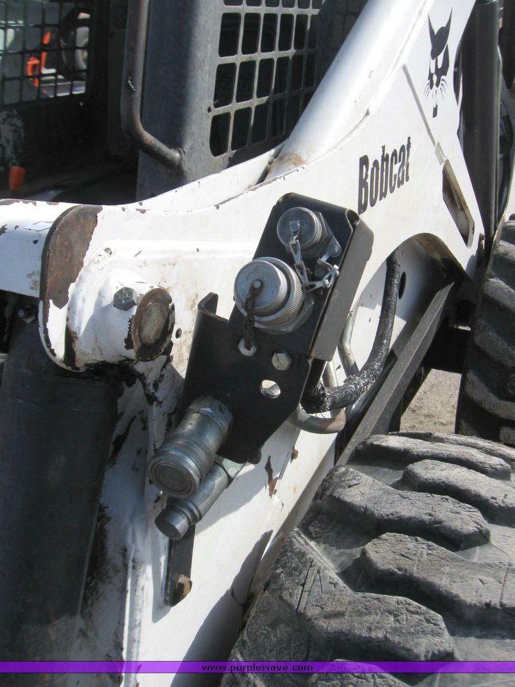 image for item 5327 Bobcat 873 skid steer