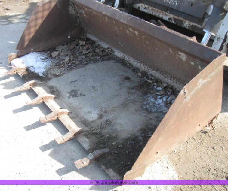 image for item 5327 Bobcat 873 skid steer