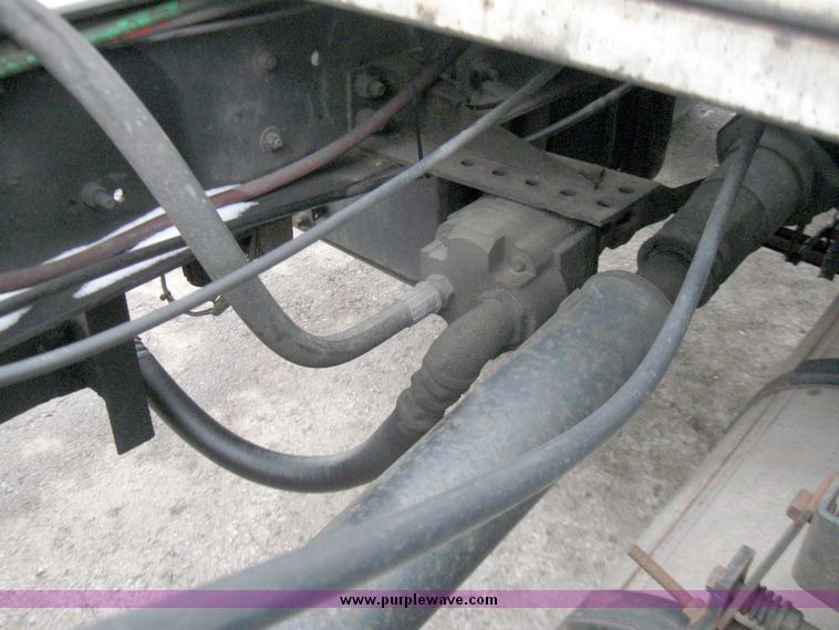 image for item 5457 1991 Ford Conventional LN8000F tractor truck