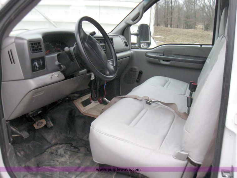 image for item 5571 1999 Ford F-450 Super Duty flatbed pickup