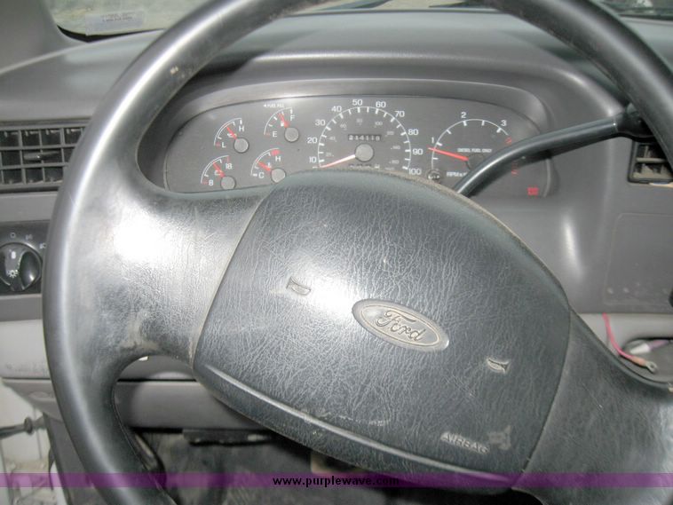 image for item 5571 1999 Ford F-450 Super Duty flatbed pickup