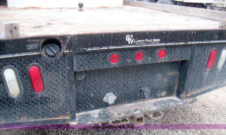 image for item 5571 1999 Ford F-450 Super Duty flatbed pickup