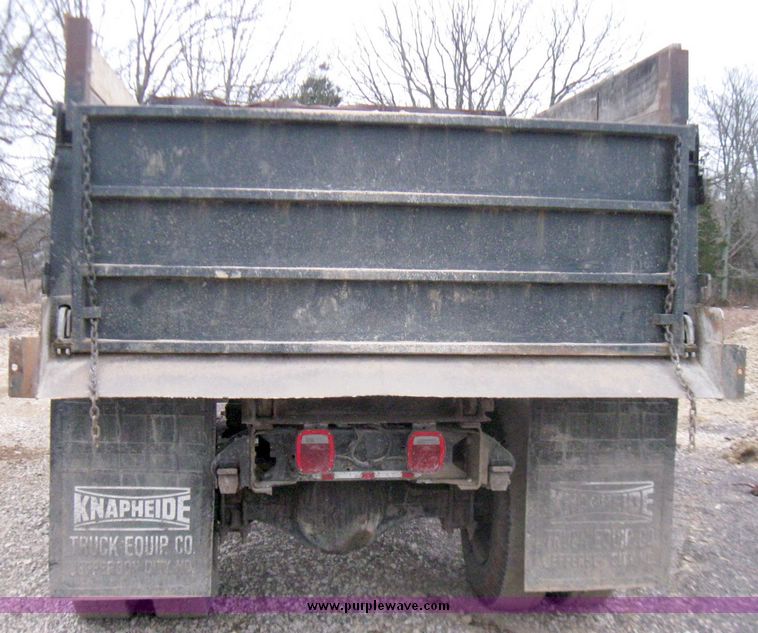 image for item 5573 1995 Chevrolet Kodiak C7H042 dump truck