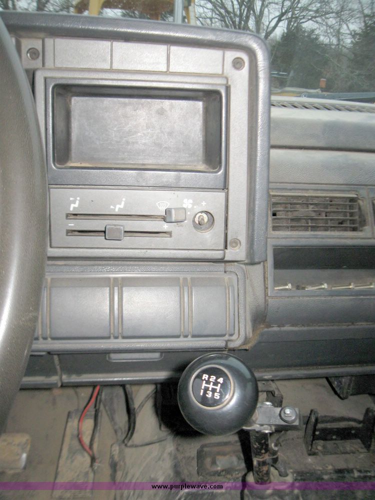 image for item 5573 1995 Chevrolet Kodiak C7H042 dump truck