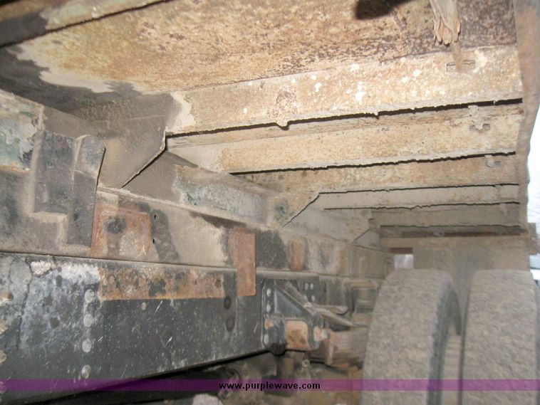 image for item 5573 1995 Chevrolet Kodiak C7H042 dump truck