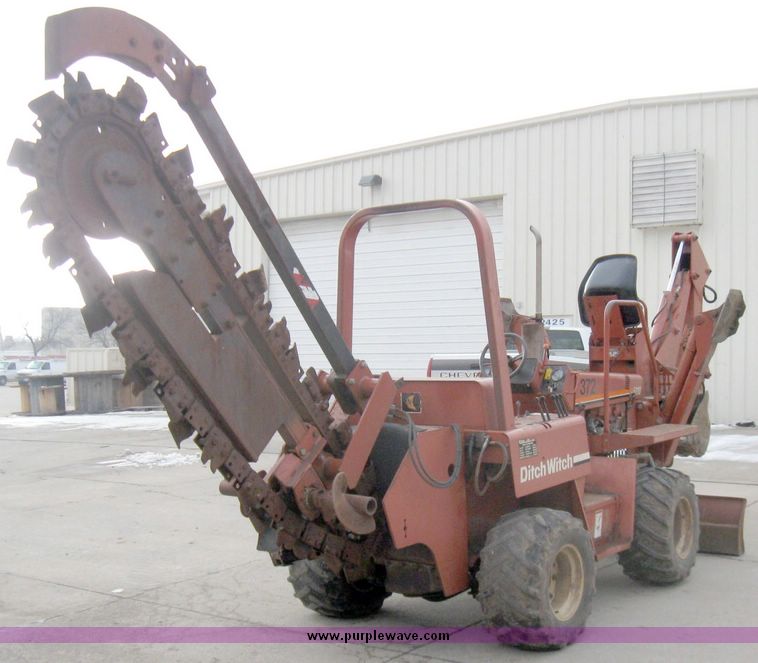 image for item 5576 1997 Ditch Witch 5110 trencher
