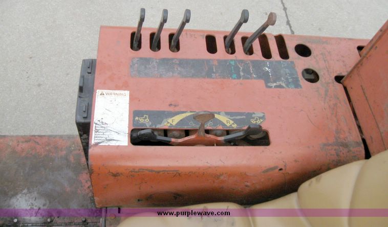 image for item 5576 1997 Ditch Witch 5110 trencher