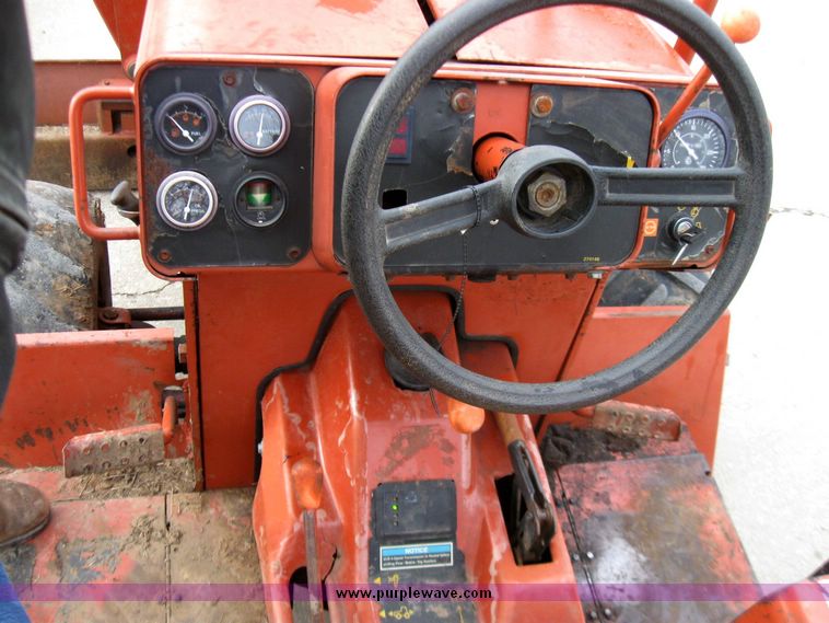 image for item 5576 1997 Ditch Witch 5110 trencher