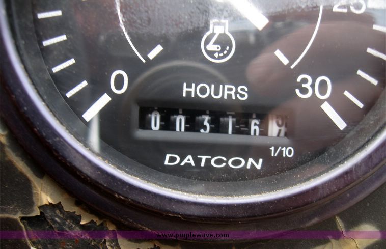 image for item 5576 1997 Ditch Witch 5110 trencher