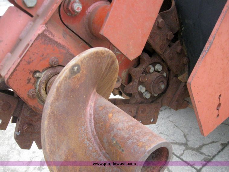 image for item 5576 1997 Ditch Witch 5110 trencher
