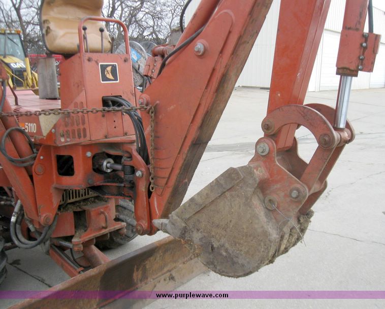 image for item 5576 1997 Ditch Witch 5110 trencher