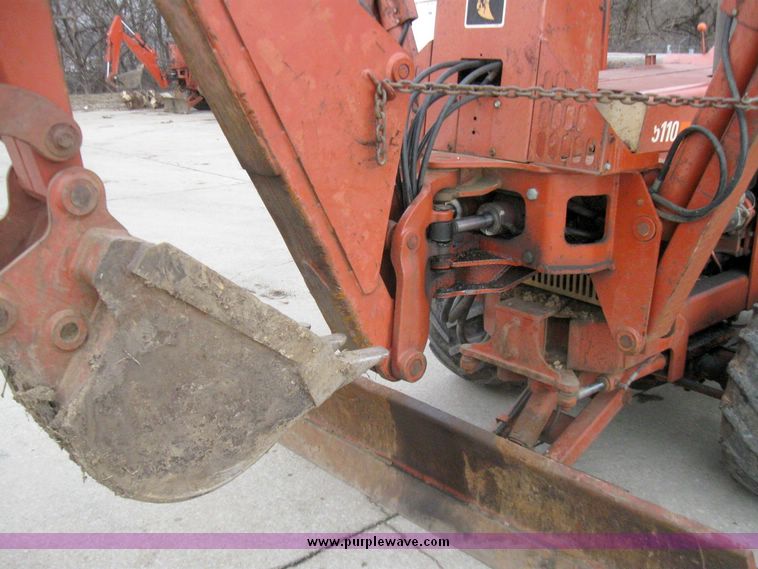 image for item 5576 1997 Ditch Witch 5110 trencher