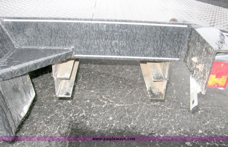 image for item 5582 2009 M&M 19' tandem axle trailer