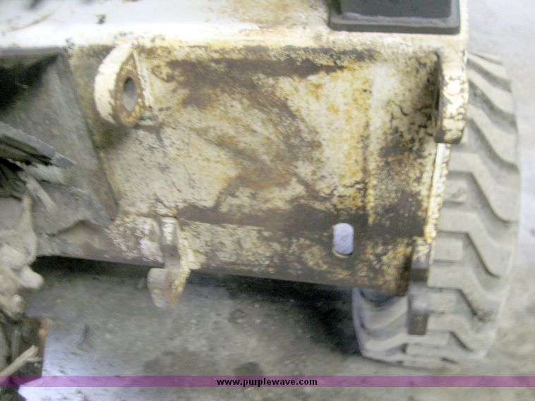 image for item 5587 Bobcat 3023 trencher