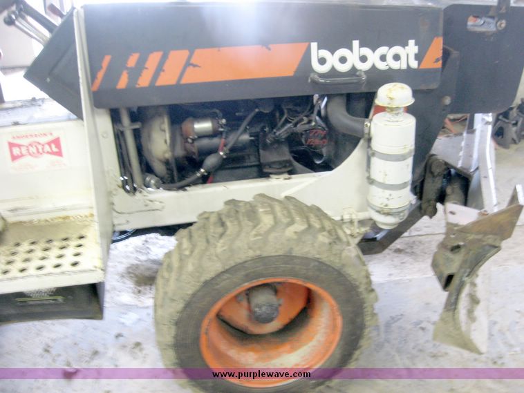 image for item 5587 Bobcat 3023 trencher